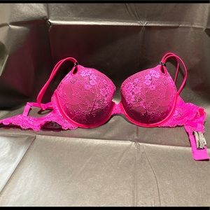 Pink lace Victoria’s Secret bra
